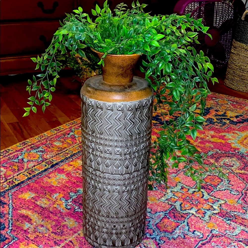 Vase and greenery to go with it!
